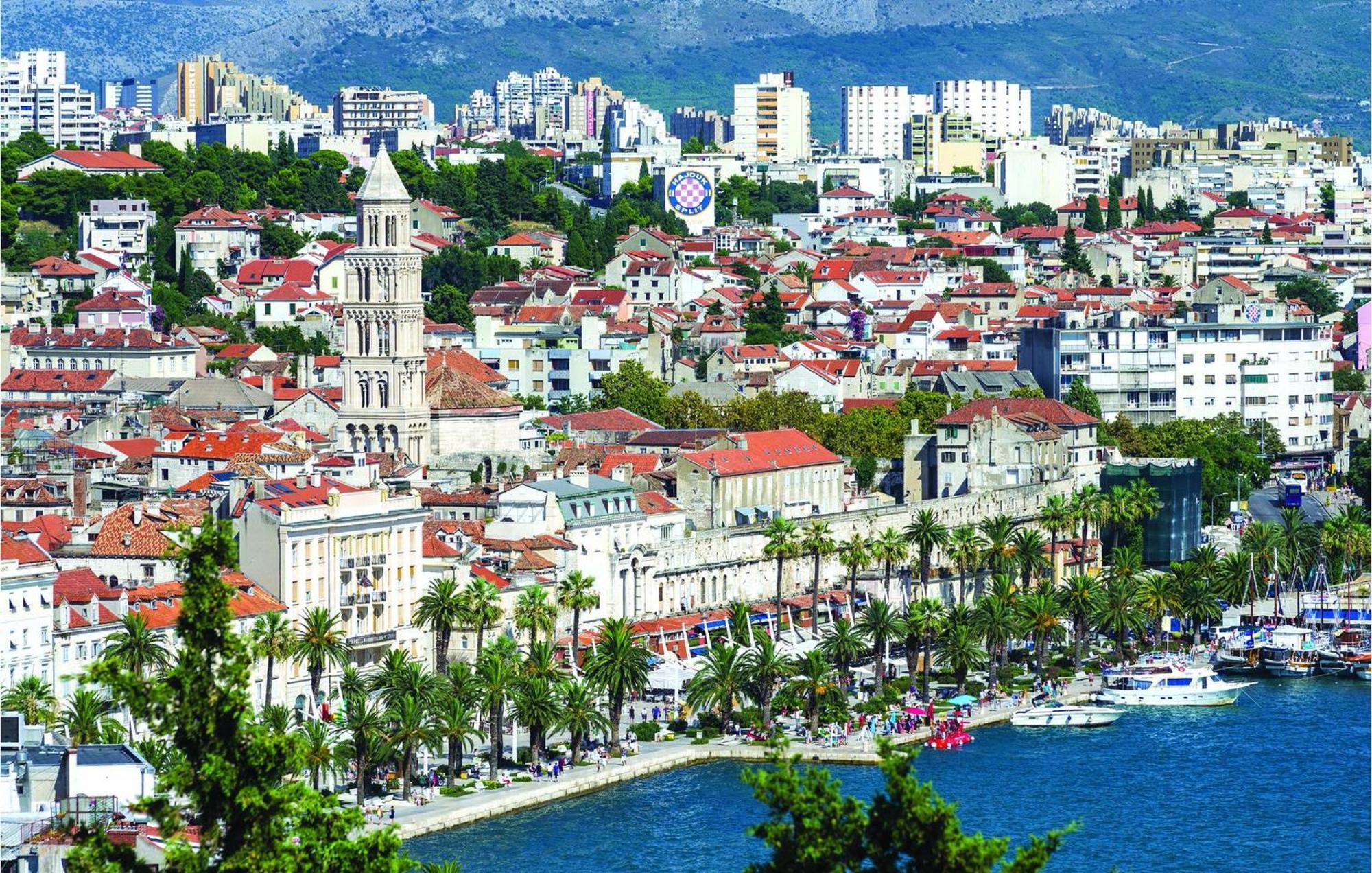 Amazing Apartment In Split With Kitchen Luaran gambar