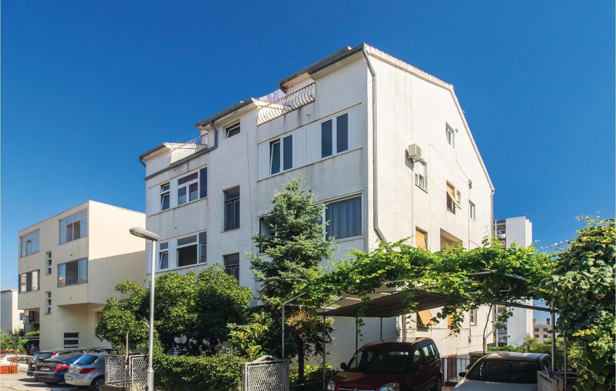 Amazing Apartment In Split With Kitchen Luaran gambar