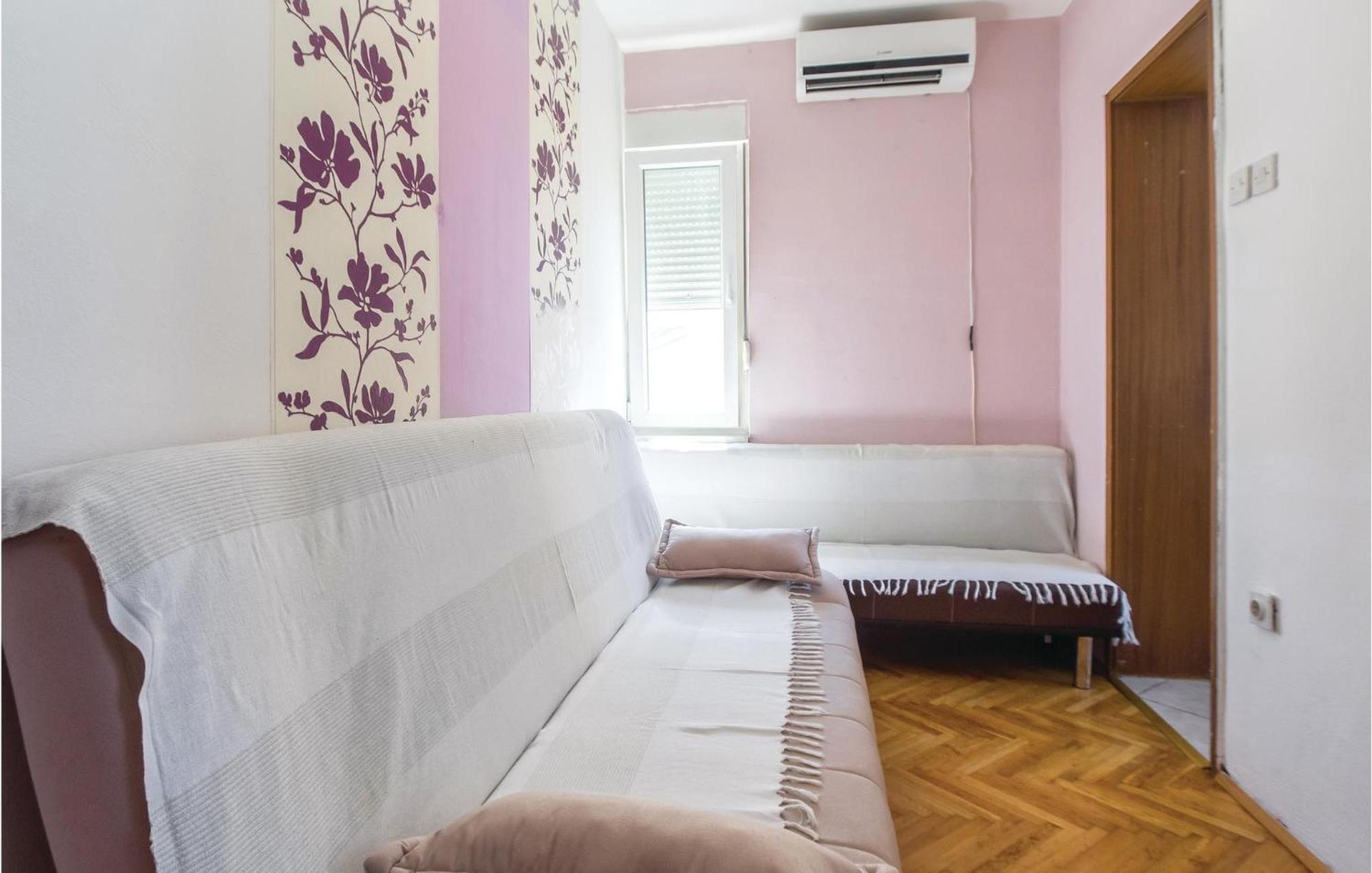 Amazing Apartment In Split With Kitchen Luaran gambar